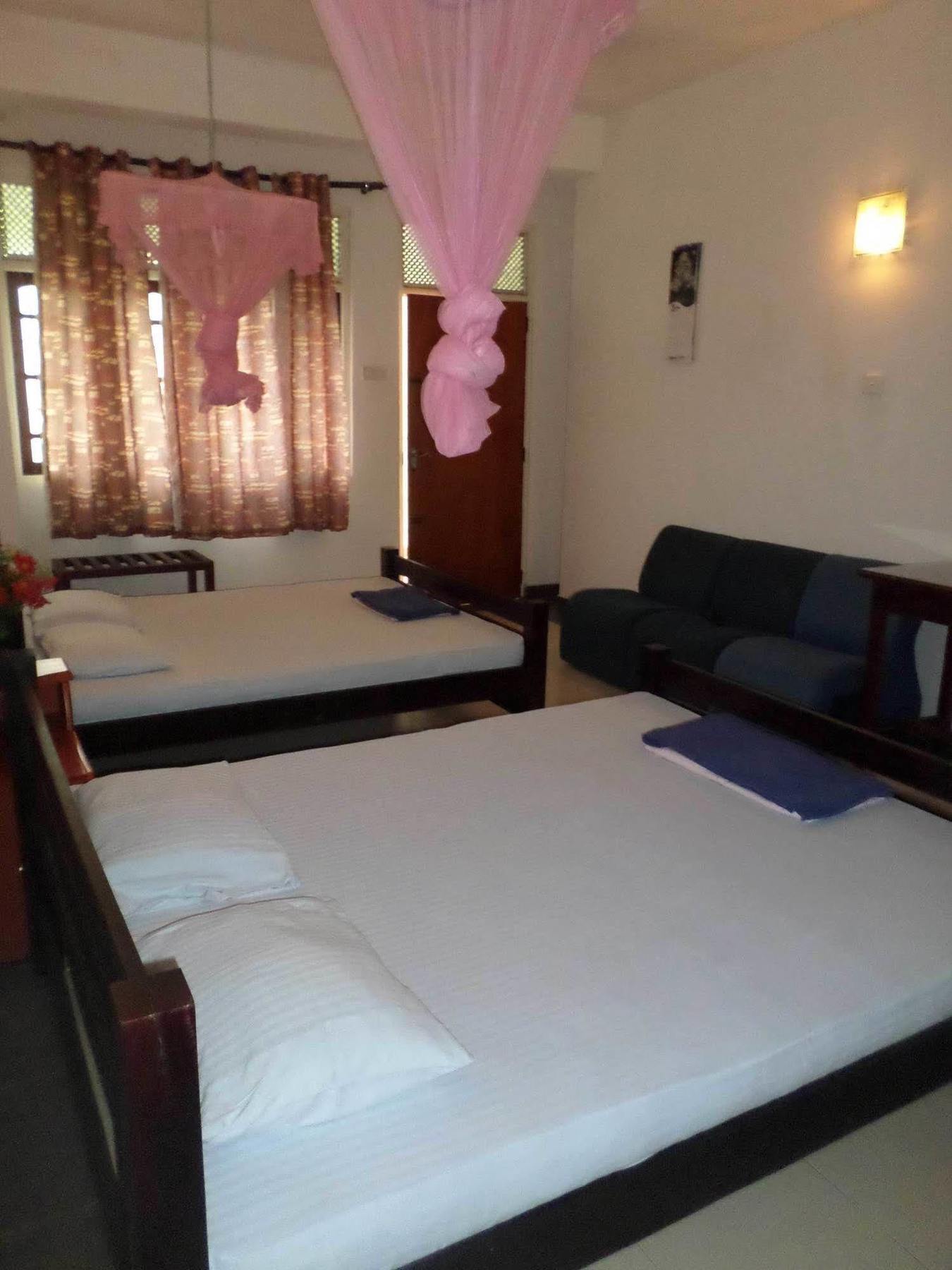 Hotel Senora Kataragama Exterior photo